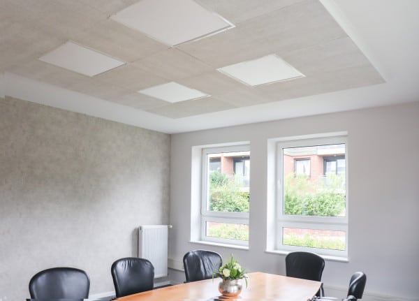 Akustikplatten Decke Besprechungsraum Hall